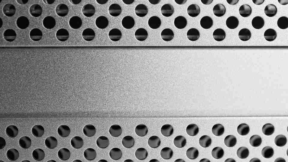 Lamina de cierre microperfora